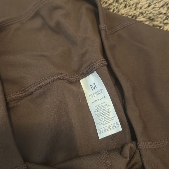 Women’s medium Amazon leggings bundle NWOT - Picture 3 of 3